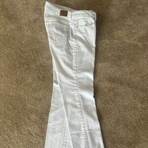 American Eagle White Straight Leg Jeans, Size 6